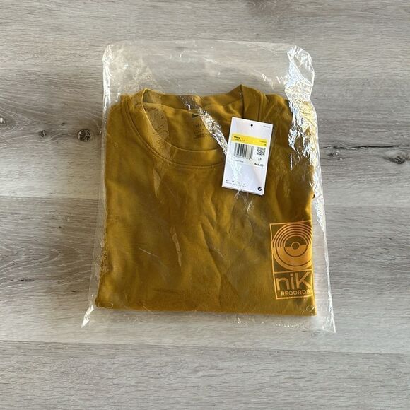 Nike Primary Studio '72 Dri-FIT Short-Sleeve Versatile Top Bronzine S NWT IN PKG - Picture 6 of 8